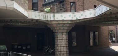 Betonpilz kleiner Markt