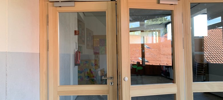 neue Rauschschutztür in der Grundschule in Straelen