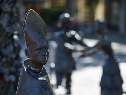 Brunnenfigur auf dem Markt