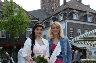 Blumenmädchen Bettina Bakthavachalam Blumenmädchen Bettina Bakthavachalam