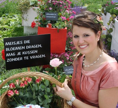 1. Blumenmädchen Katrin Straeten