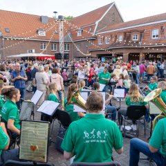 Feierabendmarkt Auwel-Holt